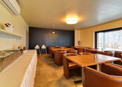 Restaurace - Ubytování Milovice - Penzion Lesní